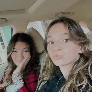 Meet your Posher, Bella